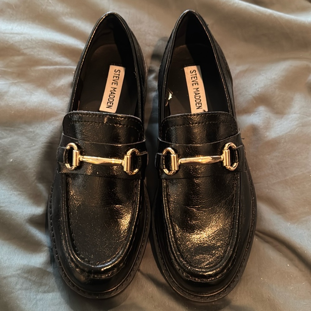 Steve Madden Patent Leather Loafers size 7